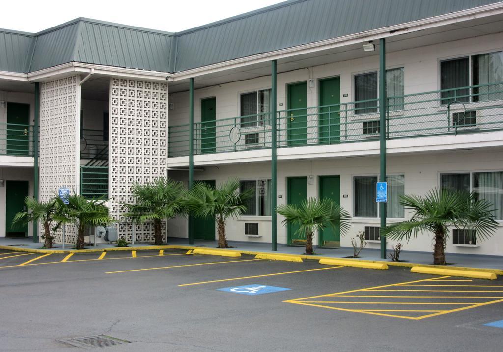Knights Inn Salem Ngoại thất bức ảnh